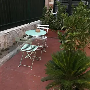 Bed and breakfast Domus Vesuvio, San Giorgio a Cremano