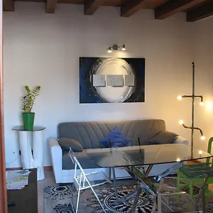 https://casa-miriam.it-lombardy.com